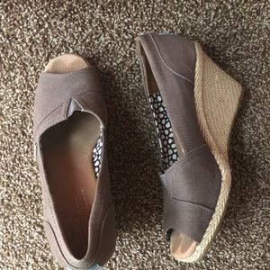 Grey Toms wedges- 9.5